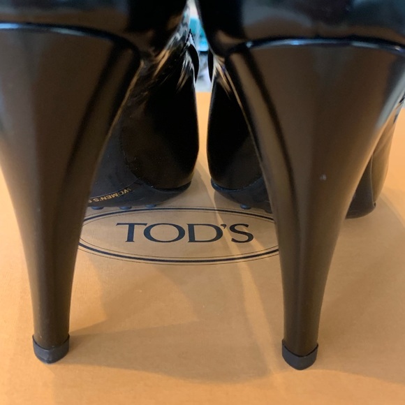 Tod’s bootie! - Picture 3 of 8
